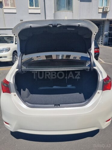 Toyota Corolla 2013, 199,700 km - 1.6 l - Bakı