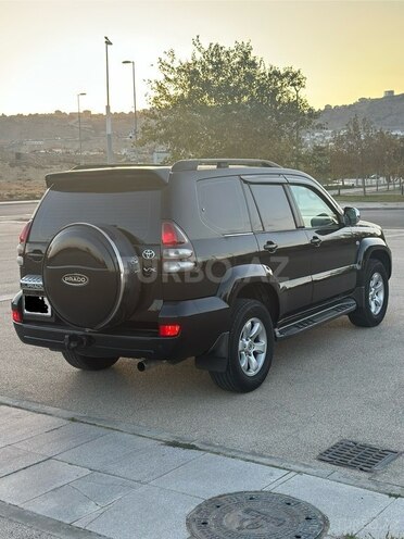 Toyota Land Cruiser Prado 2005, 426,000 km - 4.0 l - Bakı