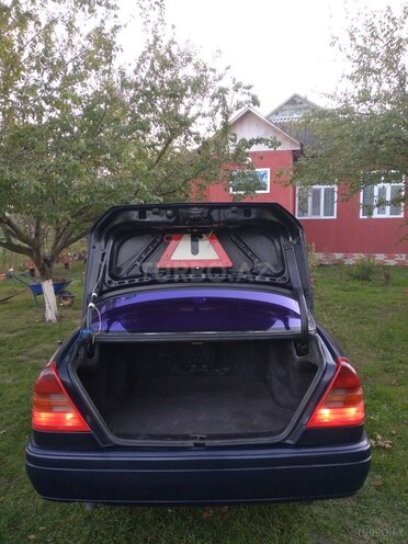 Mercedes C 180 1996, 318,387 km - 1.8 л - Qəbələ