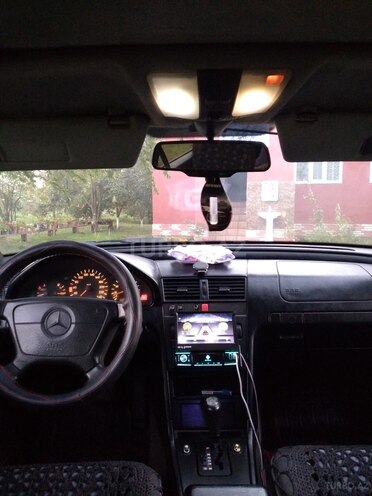 Mercedes C 180 1996, 318,387 km - 1.8 л - Qəbələ