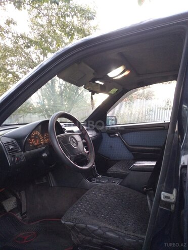 Mercedes C 180 1996, 318,387 km - 1.8 л - Qəbələ
