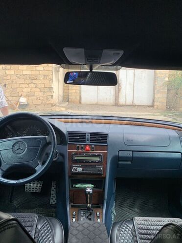 Mercedes C 240 1998, 417,000 km - 2.4 l - Beyləqan