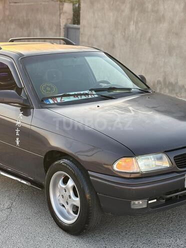 Opel Astra 1995, 439,000 km - 1.6 l - Sumqayıt