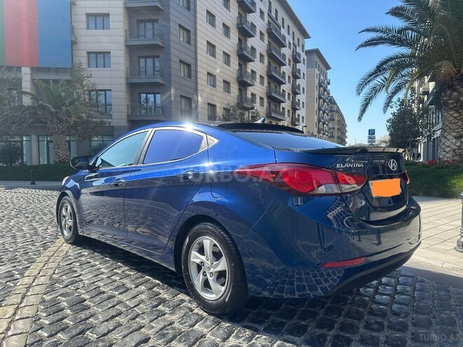 Hyundai Elantra 2015, 257,495 km - 1.8 л - Bakı
