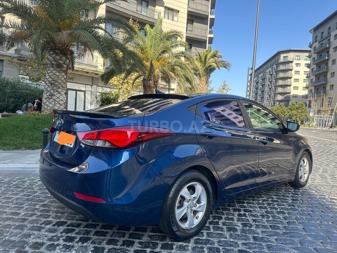 Hyundai Elantra 2015, 257,495 km - 1.8 л - Bakı
