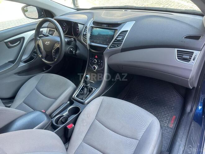 Hyundai Elantra 2015, 257,495 km - 1.8 л - Bakı