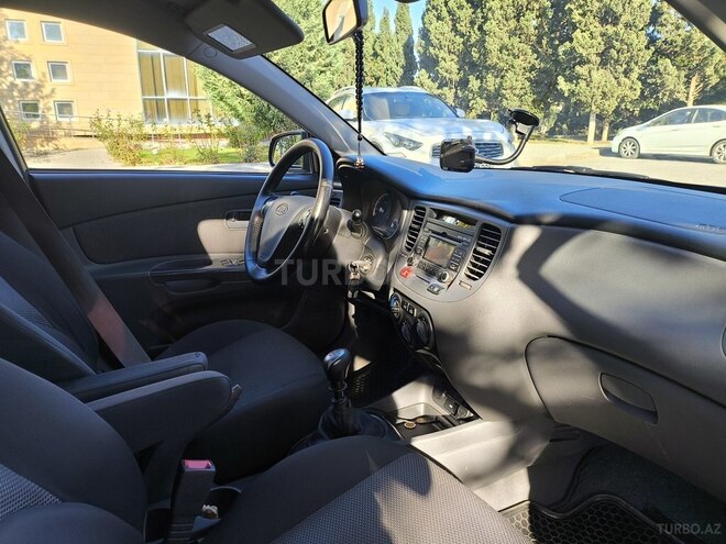 Kia Rio 2009, 236,000 km - 1.4 l - Gəncə