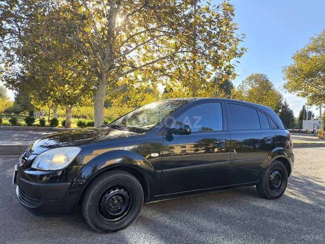 Kia Rio 2009, 236,000 km - 1.4 l - Gəncə
