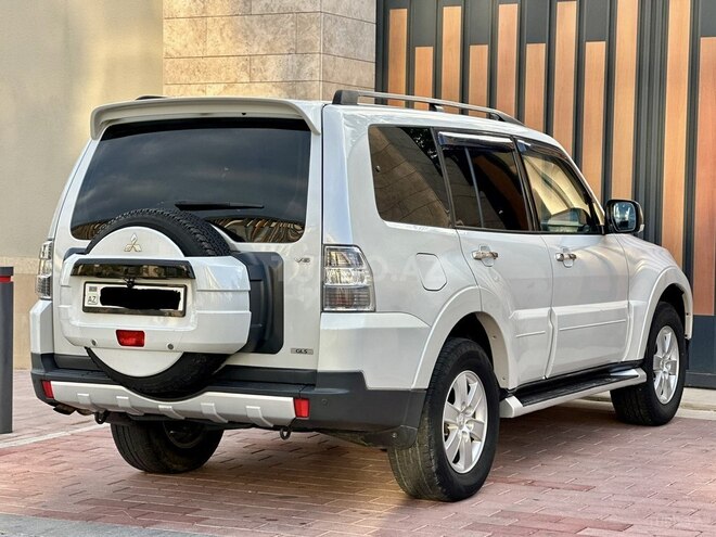 Mitsubishi Pajero 2009, 186,987 km - 3.0 l - Bakı
