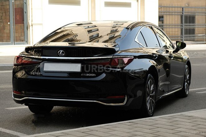 Lexus ES 300h 2022, 60,000 km - 2.5 l - Bakı
