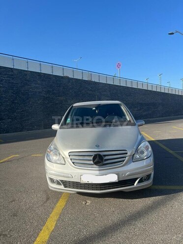 Mercedes B 200 2006, 211,800 km - 2.0 l - Bakı