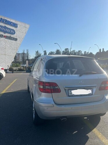 Mercedes B 200 2006, 211,800 km - 2.0 l - Bakı