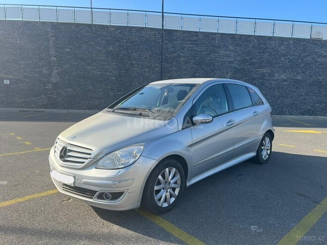 Mercedes B 200 2006, 211,800 km - 2.0 l - Bakı