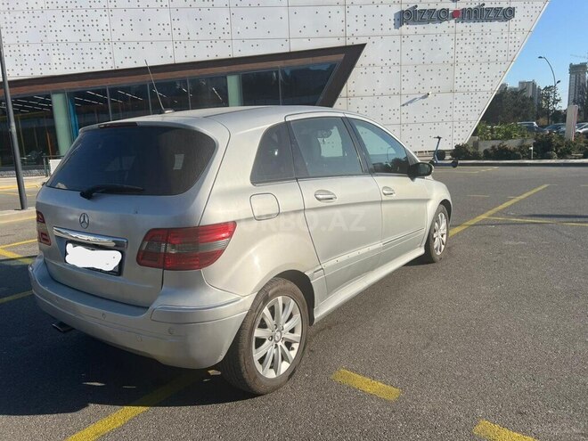 Mercedes B 200 2006, 211,800 km - 2.0 l - Bakı