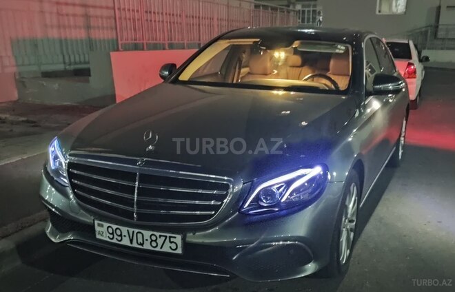 Mercedes E 220 d 2017, 215,000 km - 2.0 l - Bakı