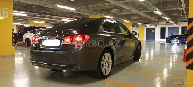 Chevrolet Cruze 2015, 260,000 km - 1.4 l - Gəncə
