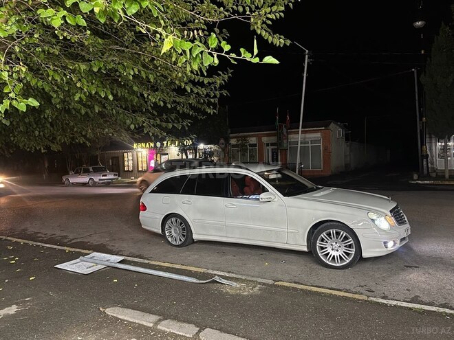 Mercedes E 220 2007, 375,000 km - 2.2 l - Bakı