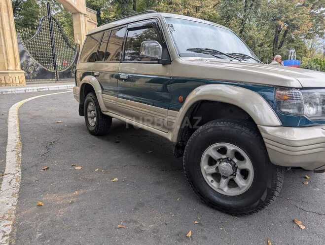 Mitsubishi Pajero 1992, 240,000 km - 2.5 л - Zaqatala