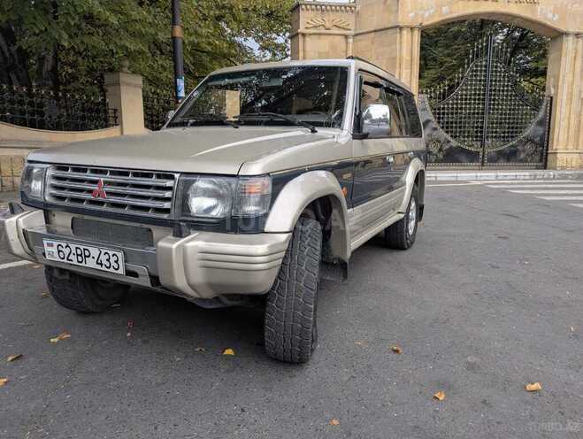 Mitsubishi Pajero 1992, 240,000 km - 2.5 л - Zaqatala