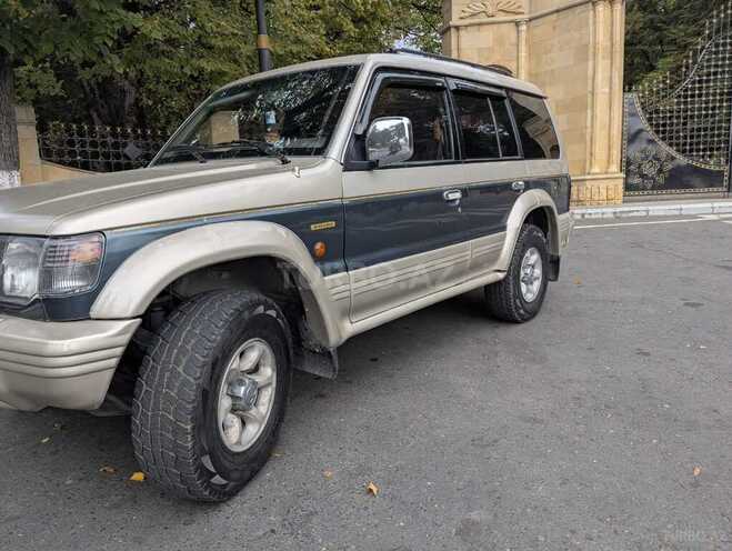 Mitsubishi Pajero 1992, 240,000 km - 2.5 л - Zaqatala