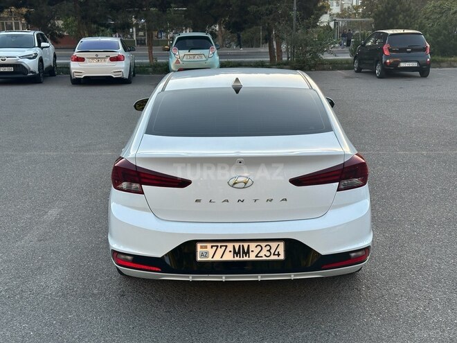 Hyundai Elantra 2020, 198,754 km - 2.0 l - Bakı