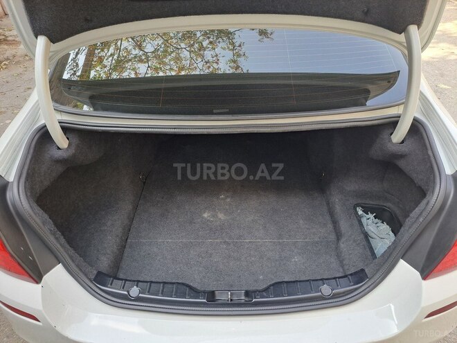 BMW 520 2014, 290,000 km - 2.0 l - Bakı