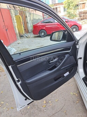 BMW 520 2014, 290,000 km - 2.0 l - Bakı
