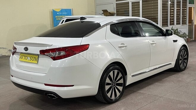 Kia Optima-2