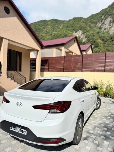 Hyundai Elantra 2018, 129,000 km - 2.0 л - Bakı