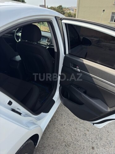 Hyundai Elantra 2018, 129,000 km - 2.0 л - Bakı