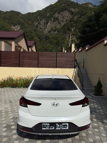 Hyundai Elantra 2018, 129,000 km - 2.0 л - Bakı