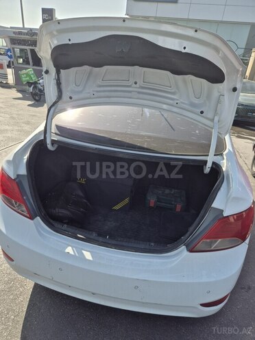 Hyundai Accent 2015, 305,000 km - 1.6 l - Bakı