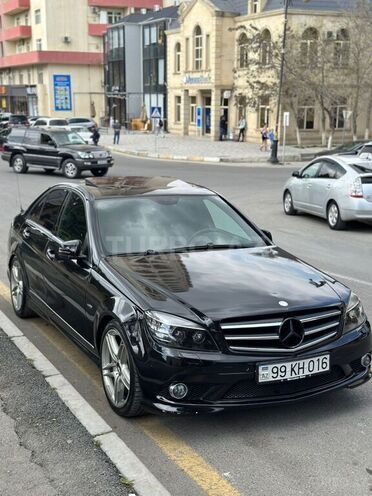 Mercedes C 300 2009, 285,000 km - 3.0 l - Bakı