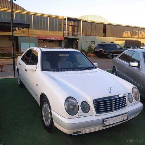Mercedes E 240 1997, 392,000 km - 2.4 l - Bakı
