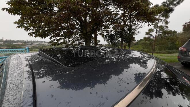 Mercedes E 240 1998, 516,000 km - 2.4 l - Quba