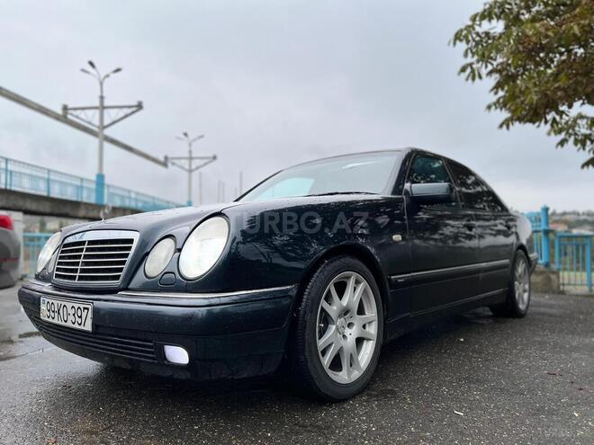 Mercedes E 240 1998, 516,000 km - 2.4 l - Quba