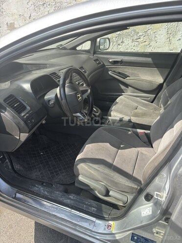 Honda Civic 2006, 120,000 km - 1.6 l - Bakı