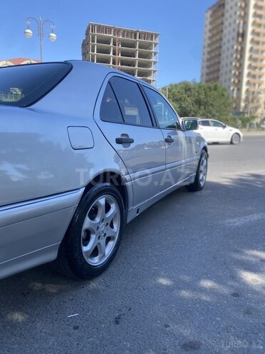 Mercedes C 220 2000, 578,444 km - 2.2 l - Bakı