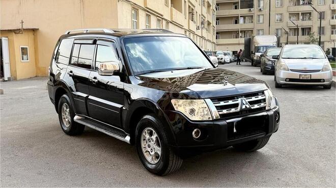 Mitsubishi Pajero 2007, 268,000 km - 3.0 l - Bakı