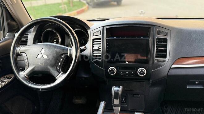 Mitsubishi Pajero 2007, 268,000 km - 3.0 l - Bakı