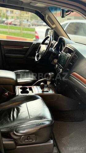 Mitsubishi Pajero 2007, 268,000 km - 3.0 l - Bakı