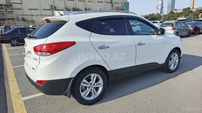 Hyundai ix35 2011, 193,000 km - 2.0 л - Bakı