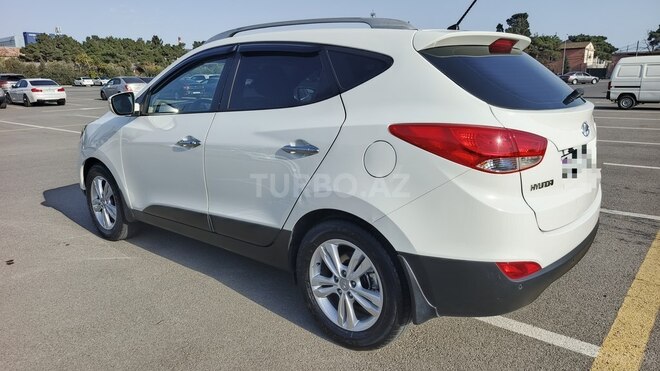 Hyundai ix35 2011, 193,000 km - 2.0 л - Bakı