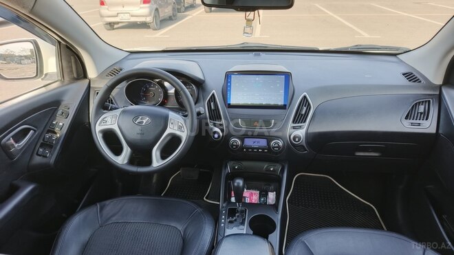 Hyundai ix35 2011, 193,000 km - 2.0 л - Bakı