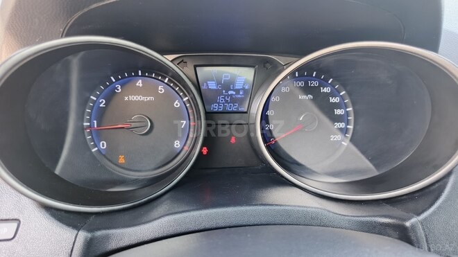 Hyundai ix35 2011, 193,000 km - 2.0 л - Bakı