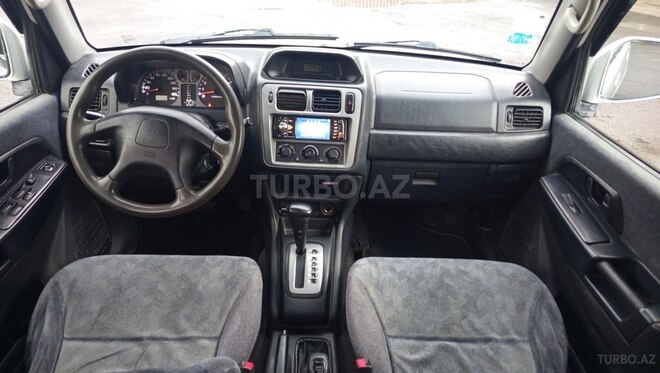 Mitsubishi Pajero io 2001, 245,000 km - 2.0 л - Bərdə