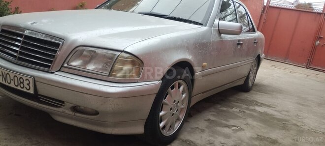 Mercedes C 200 1998, 100,000 km - 2.0 l - Biləsuvar