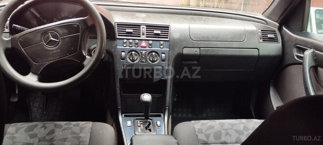 Mercedes C 200 1998, 100,000 km - 2.0 l - Biləsuvar