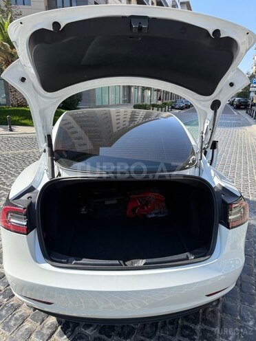 Tesla Model 3 2023, 26,000 km - 0.0 l - Bakı