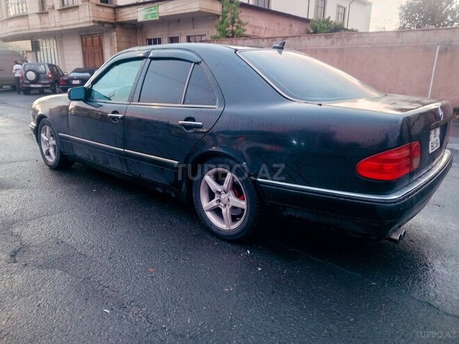 Mercedes E 280 1998, 294,646 km - 2.8 l - Zaqatala